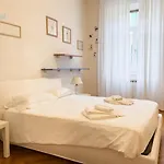 Viale Miramare 27 Tirabora Short Rent Apartamento
